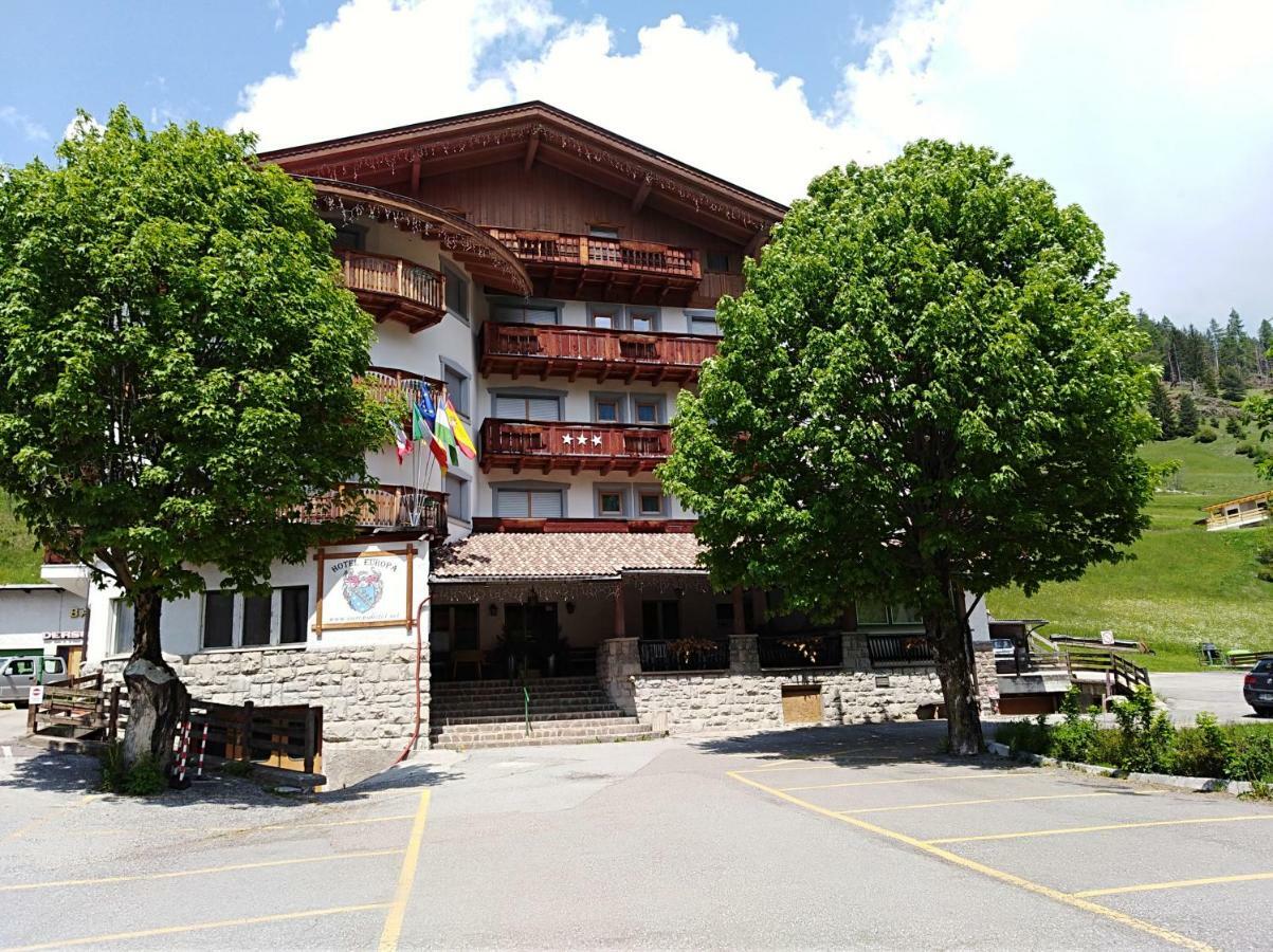Hotel Europa Pozza di Fassa Eksteriør bilde